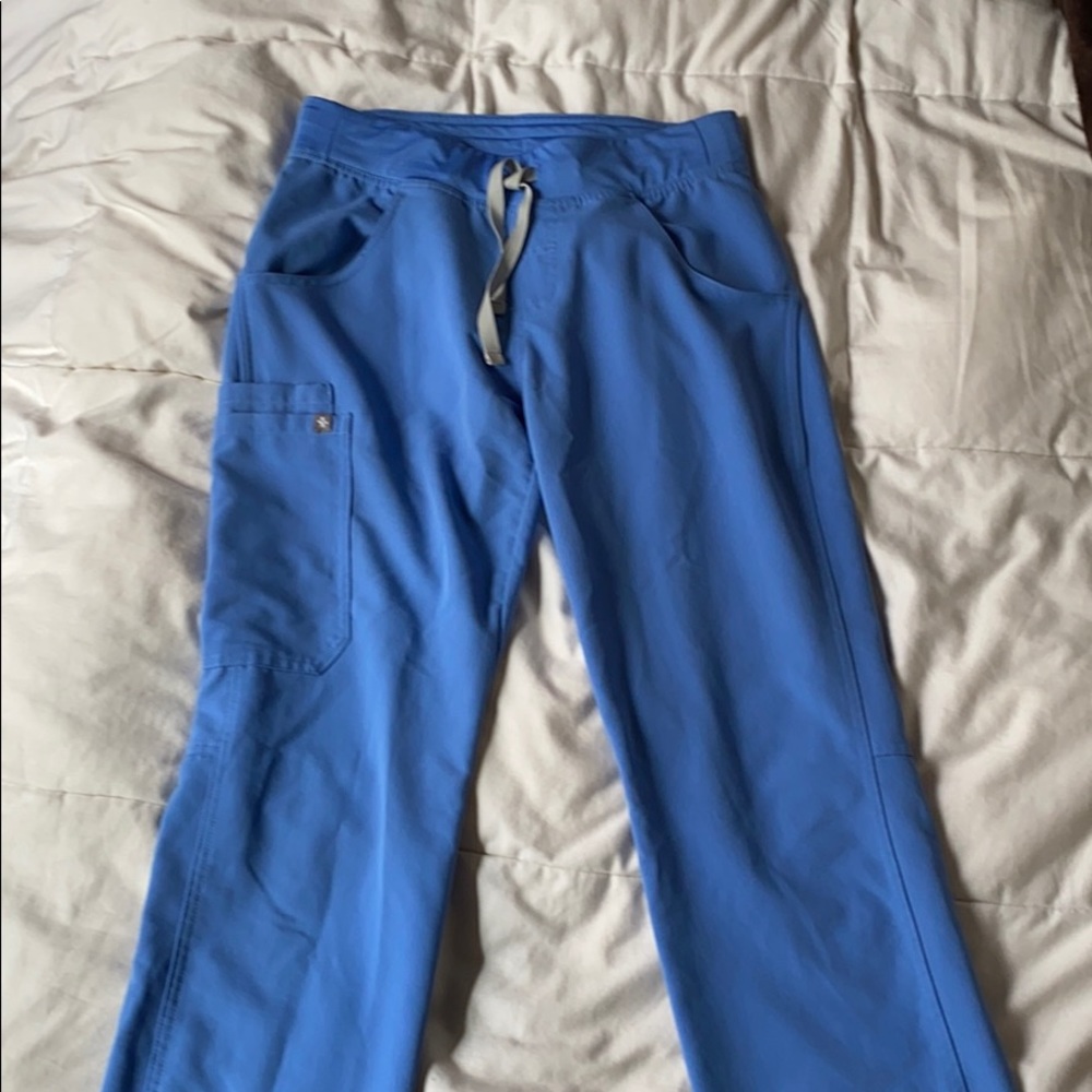 Fig bottoms ceil blue